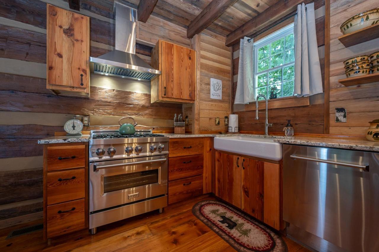 Russell'S Fort At White Oak Point: Historical Cabin On Lake Lure, Luxury, Direct Lake Access! Villa Exterior foto