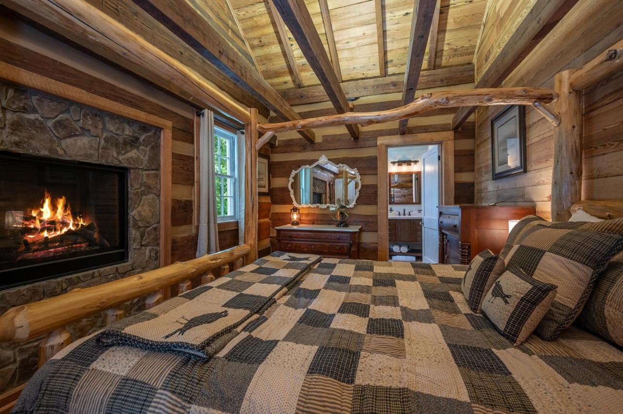 Russell'S Fort At White Oak Point: Historical Cabin On Lake Lure, Luxury, Direct Lake Access! Villa Exterior foto