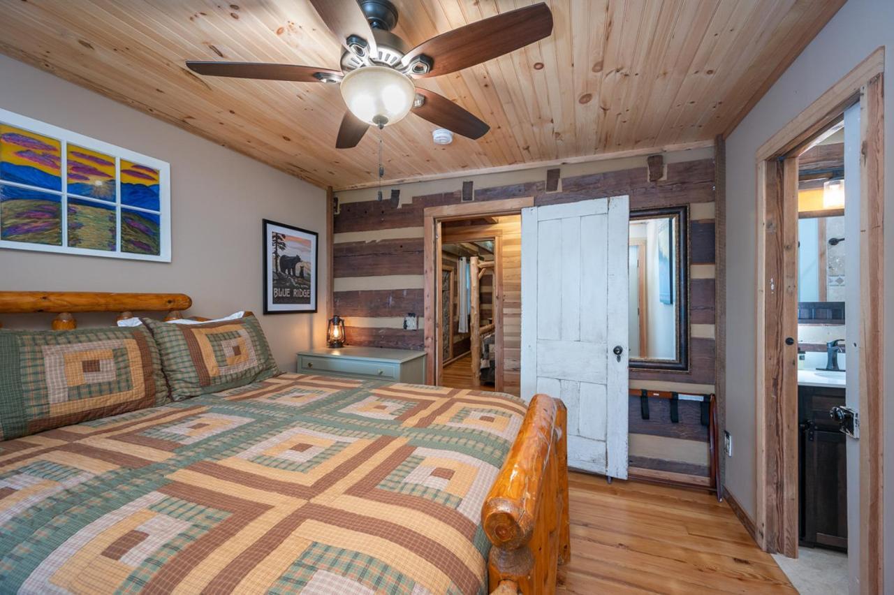 Russell'S Fort At White Oak Point: Historical Cabin On Lake Lure, Luxury, Direct Lake Access! Villa Exterior foto